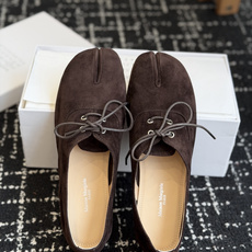 代购级 Maison Margiela 2026ss 新款MM6马吉拉新品分趾小皮鞋 乐福鞋 新品百搭复古 给你不 代购级 Maison Margiela 2026ss 新款MM6马吉拉新品分趾小皮鞋 乐福鞋 新品百搭复古 给你不