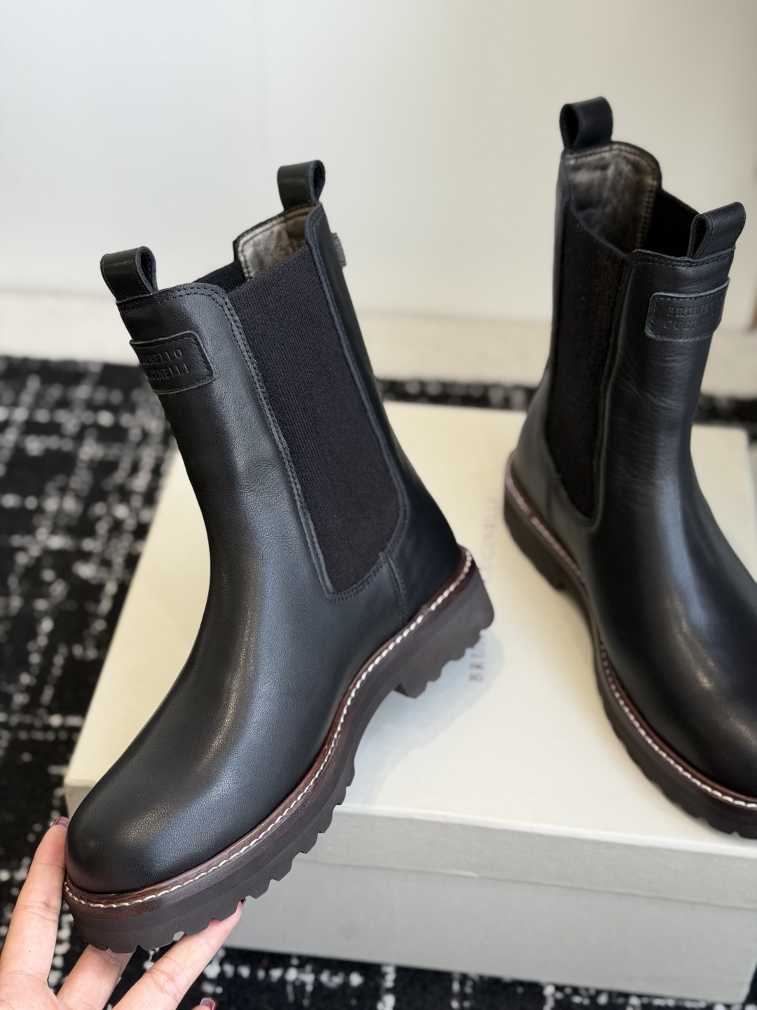 代购级 Brunello Cucineli ss26 秋冬新款 马丁靴 上脚帅气舒适 秋冬一定要有一双Bc的战靴 BC家 代购级 Brunello Cucineli ss26 秋冬新款 马丁靴 上脚帅气舒适 秋冬一定要有一双Bc的战靴 BC家