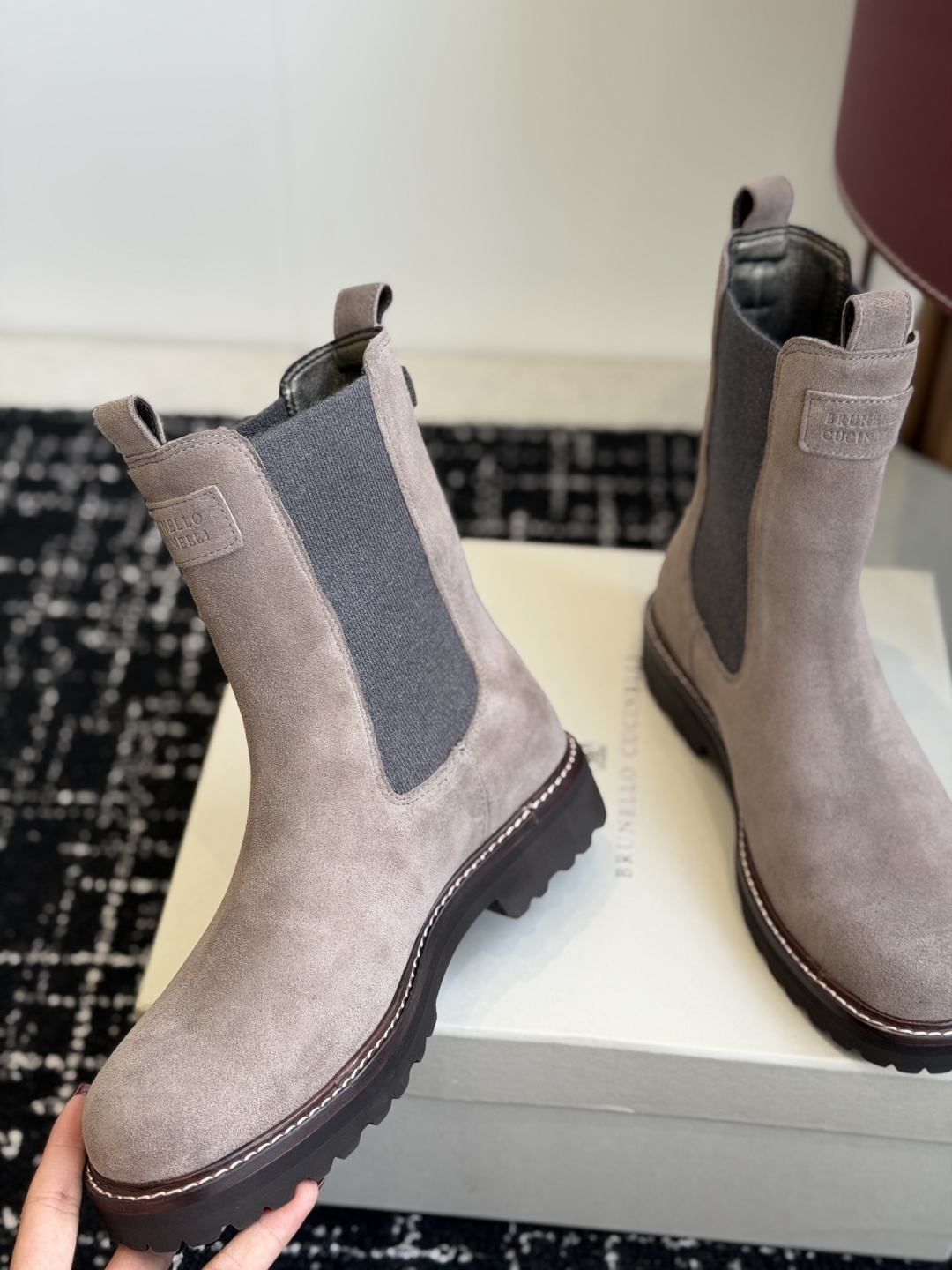 代购级 Brunello Cucineli ss26 秋冬新款 马丁靴 上脚帅气舒适 秋冬一定要有一双Bc的战靴 BC家 代购级 Brunello Cucineli ss26 秋冬新款 马丁靴 上脚帅气舒适 秋冬一定要有一双Bc的战靴 BC家