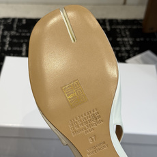 代购级 Maison Margiela丨MM6马吉拉26ss新款坡跟分趾鞋 后空凉鞋 Tabi分趾鞋凉鞋 原版开模双层真 代购级 Maison Margiela丨MM6马吉拉26ss新款坡跟分趾鞋 后空凉鞋 Tabi分趾鞋凉鞋 原版开模双层真