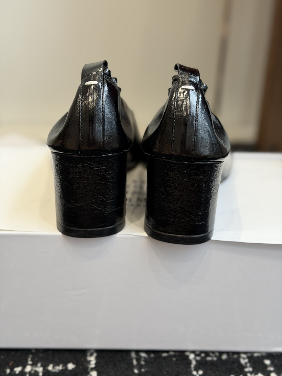 代购级 Maison Margiela丨MM6马吉拉26ss新款坡跟分趾鞋 Tabi分趾单鞋高跟鞋 原版开模双层真皮鞋底 代购级 Maison Margiela丨MM6马吉拉26ss新款坡跟分趾鞋 Tabi分趾单鞋高跟鞋 原版开模双层真皮鞋底