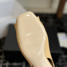 代购级 chanel 小香 26ss最新鱼嘴方头高跟鞋 蝴蝶结凉鞋 轻奢而不累脚、上脚可随意搭配春夏的服饰、更加彰显质感 代购级 chanel 小香 26ss最新鱼嘴方头高跟鞋 蝴蝶结凉鞋 轻奢而不累脚、上脚可随意搭配春夏的服饰、更加彰显质感