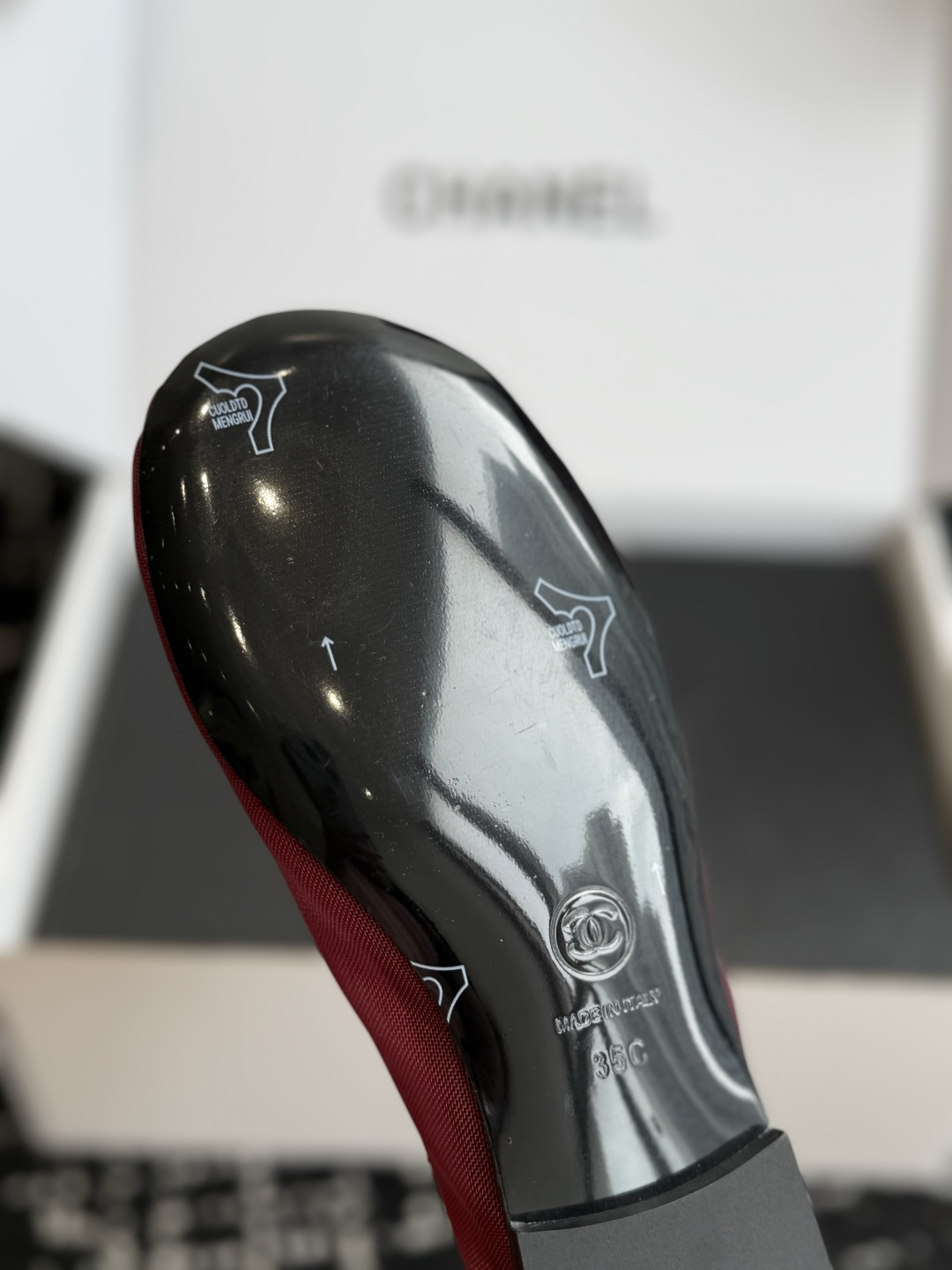 代购级 Chanel 26ss 春夏系列芭蕾舞鞋 网鞋 清凉款 非常火的大双C设计手工车线非常耗时耗力 面料:网纱/进口 代购级 Chanel 26ss 春夏系列芭蕾舞鞋 网鞋 清凉款 非常火的大双C设计手工车线非常耗时耗力 面料:网纱/进口