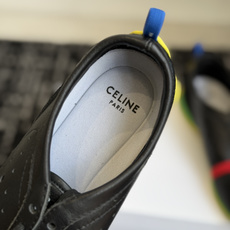 代购级 CELINE·思琳 赛琳最新款复古镂空德训跑鞋 超多明星网红种草,低帮流线型复古阿甘鞋型 鞋头微收、鞋身轻薄贴合 代购级 CELINE·思琳 赛琳最新款复古镂空德训跑鞋 超多明星网红种草,低帮流线型复古阿甘鞋型 鞋头微收、鞋身轻薄贴合
