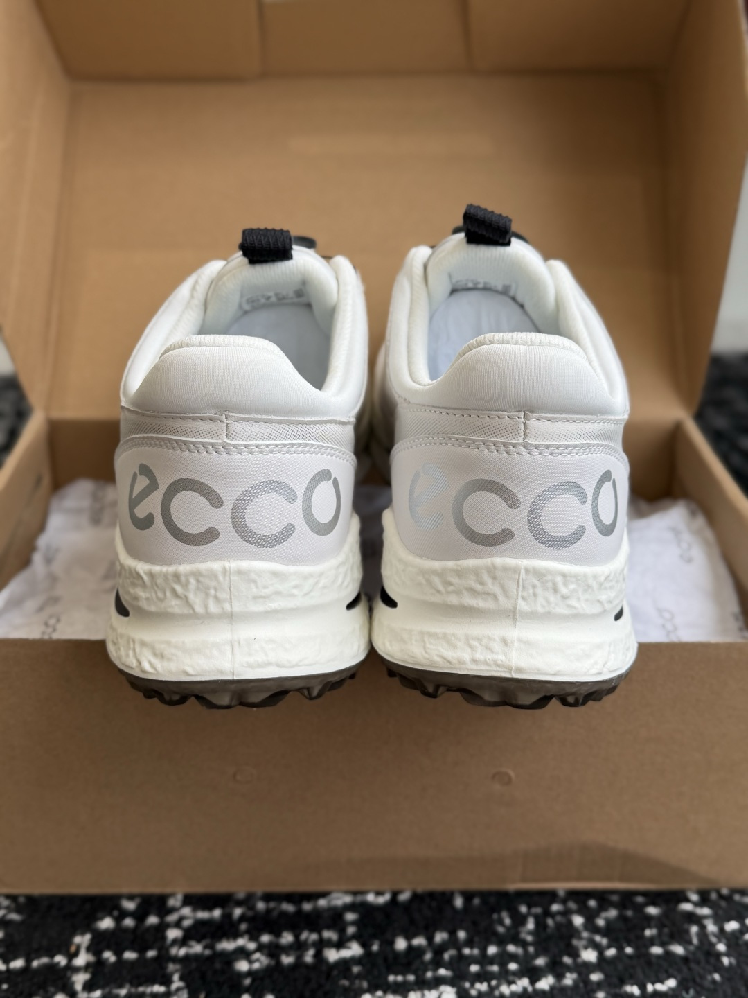 东莞代购级 Ecco/爱步高尔夫球鞋 男26ss新品BIOM健步C5牛皮轻盈柔软透气BOA男鞋!简单的大气的鞋面设计,老 东莞代购级 Ecco/爱步高尔夫球鞋 男26ss新品BIOM健步C5牛皮轻盈柔软透气BOA男鞋!简单的大气的鞋面设计,老