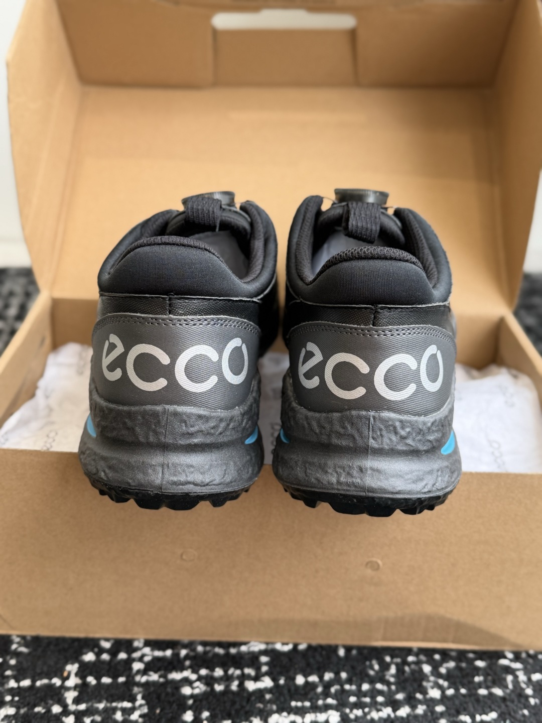 东莞代购级 Ecco/爱步高尔夫球鞋 男26ss新品BIOM健步C5牛皮轻盈柔软透气BOA男鞋!简单的大气的鞋面设计,老 东莞代购级 Ecco/爱步高尔夫球鞋 男26ss新品BIOM健步C5牛皮轻盈柔软透气BOA男鞋!简单的大气的鞋面设计,老