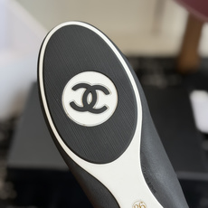 代购级 26ss秋冬新品Chanel袜子乐福单鞋 这款鞋是 chanel专柜超级火爆香奶奶老爹系!!!上脚真的显高显腿长 代购级 26ss秋冬新品Chanel袜子乐福单鞋 这款鞋是 chanel专柜超级火爆香奶奶老爹系!!!上脚真的显高显腿长