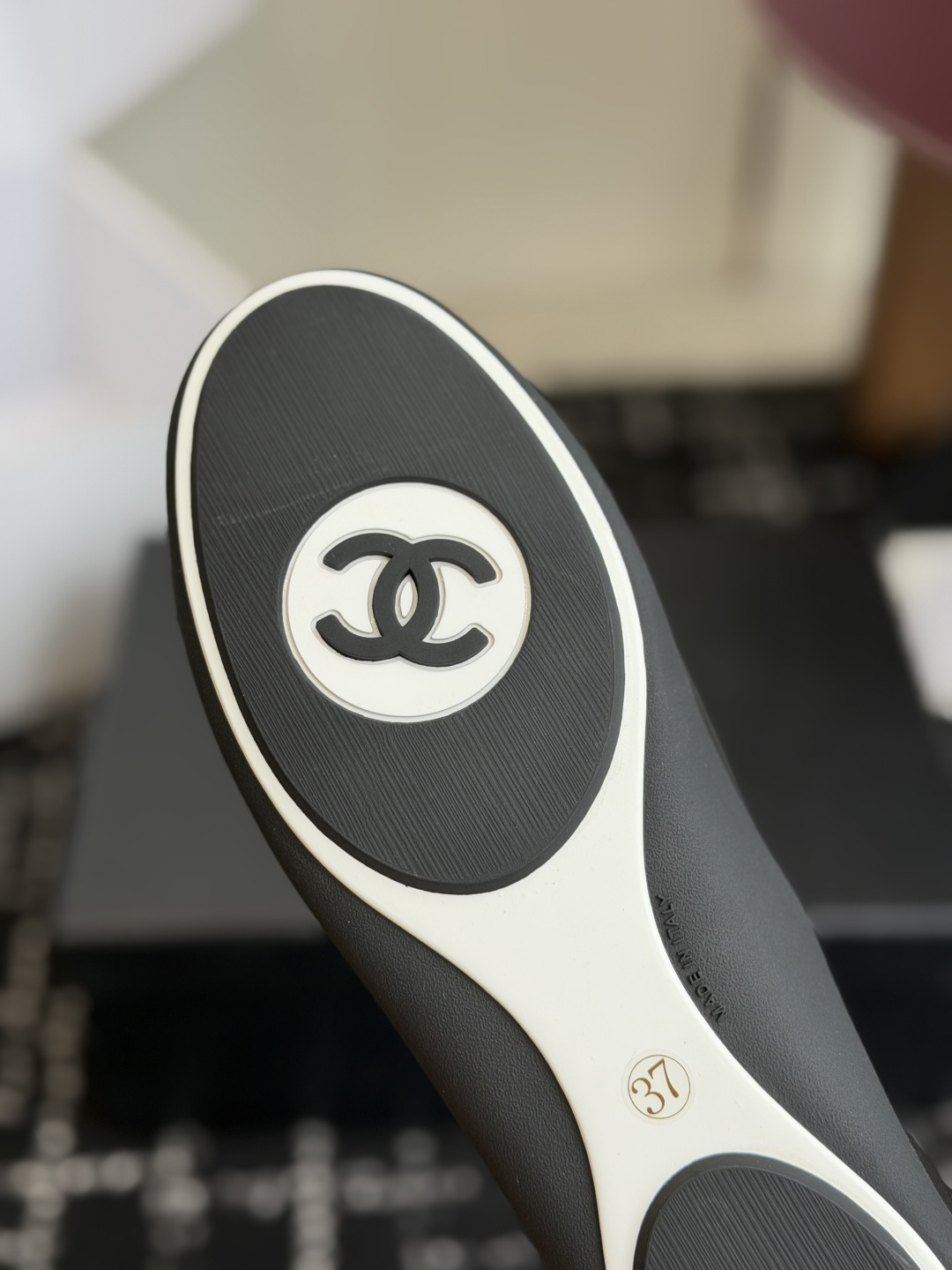代购级 26ss秋冬新品Chanel袜子乐福单鞋 这款鞋是 chanel专柜超级火爆香奶奶老爹系!!!上脚真的显高显腿长 代购级 26ss秋冬新品Chanel袜子乐福单鞋 这款鞋是 chanel专柜超级火爆香奶奶老爹系!!!上脚真的显高显腿长