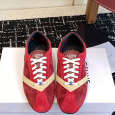 代购级 Celine 26ss 思琳新款休闲鞋德训运动鞋 充满街头感的一双鞋子,最新大C设计非常赞 这款鞋有它自己独特 代购级 Celine 26ss 思琳新款休闲鞋德训运动鞋 充满街头感的一双鞋子,最新大C设计非常赞 这款鞋有它自己独特