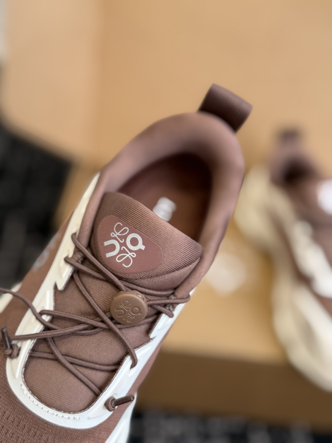 东莞代购级 罗意威LOEWE🇨🇭On昂跑 X联名款Cloudsolo Loewe 3.0 免系鞋带 舒适百搭 低帮跑步鞋 东莞代购级 罗意威LOEWE🇨🇭On昂跑 X联名款Cloudsolo Loewe 3.0 免系鞋带 舒适百搭 低帮跑步鞋