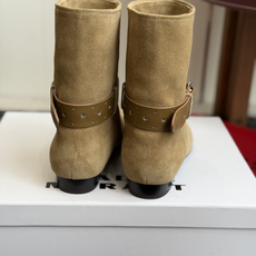 代购级 Isabel Marant 伊莎贝尔 26ss 少女感 一眼就心动 一脚蹬平底短靴 isabel mara 代购级 Isabel Marant 伊莎贝尔 26ss 少女感 一眼就心动 一脚蹬平底短靴 isabel mara