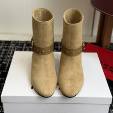 代购级 Isabel Marant 伊莎贝尔 26ss 少女感 一眼就心动 一脚蹬平底短靴 isabel mara 代购级 Isabel Marant 伊莎贝尔 26ss 少女感 一眼就心动 一脚蹬平底短靴 isabel mara