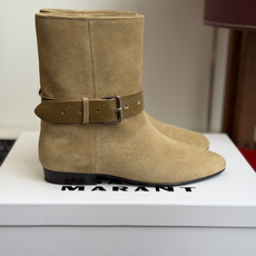代购级 Isabel Marant 伊莎贝尔 26ss 少女感 一眼就心动 一脚蹬平底短靴 isabel mara 代购级 Isabel Marant 伊莎贝尔 26ss 少女感 一眼就心动 一脚蹬平底短靴 isabel mara