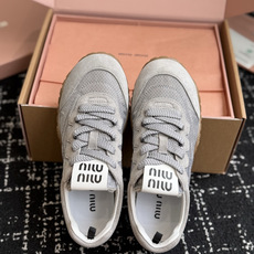 代购级(⚠️官网同步✈️盒包装) MiuMiu 缪缪 26ss 新色 春夏新款 饼干鞋 阿甘鞋休闲运动鞋 miumiu最 代购级(⚠️官网同步✈️盒包装) MiuMiu 缪缪 26ss 新色 春夏新款 饼干鞋 阿甘鞋休闲运动鞋 miumiu最