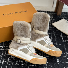 代购级(⚠️官网同步✈️盒包装) Louis vuitton路易威登 26ss 新色 LV毛靴 板鞋 高帮休闲鞋 原版1 代购级(⚠️官网同步✈️盒包装) Louis vuitton路易威登 26ss 新色 LV毛靴 板鞋 高帮休闲鞋 原版1
