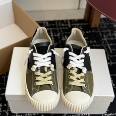 代购级 MaisonMargiela 26ss帆布 系列 马吉拉 MM6 帆布 运动鞋 包头拖火爆来袭!太香了 靓丽 代购级 MaisonMargiela 26ss帆布 系列 马吉拉 MM6 帆布 运动鞋 包头拖火爆来袭!太香了 靓丽