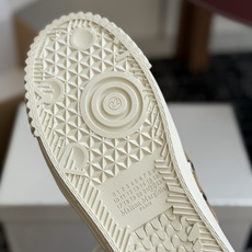 代购级 MaisonMargiela 26ss帆布 系列 马吉拉 MM6 帆布 运动鞋 包头拖火爆来袭!太香了 靓丽 代购级 MaisonMargiela 26ss帆布 系列 马吉拉 MM6 帆布 运动鞋 包头拖火爆来袭!太香了 靓丽