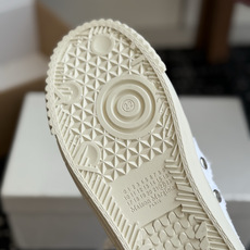 代购级 MaisonMargiela 26ss帆布 系列 马吉拉 MM6 帆布 高帮运动鞋 包头拖火爆来袭!太香了 代购级 MaisonMargiela 26ss帆布 系列 马吉拉 MM6 帆布 高帮运动鞋 包头拖火爆来袭!太香了