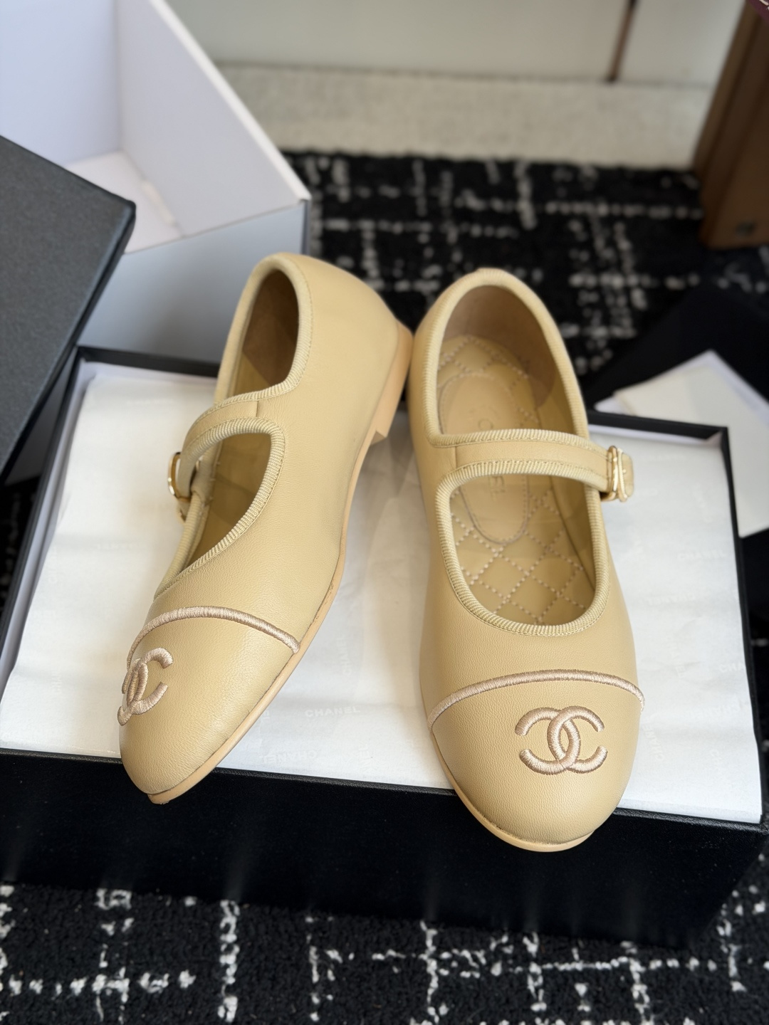 代购级 Chanel 26ss 香奈儿 新款单鞋 芭蕾舞鞋 高版本出货 经典搭配 一眼就能爱上的小爆款 鞋 代购级 Chanel 26ss 香奈儿 新款单鞋 芭蕾舞鞋 高版本出货 经典搭配 一眼就能爱上的小爆款 鞋