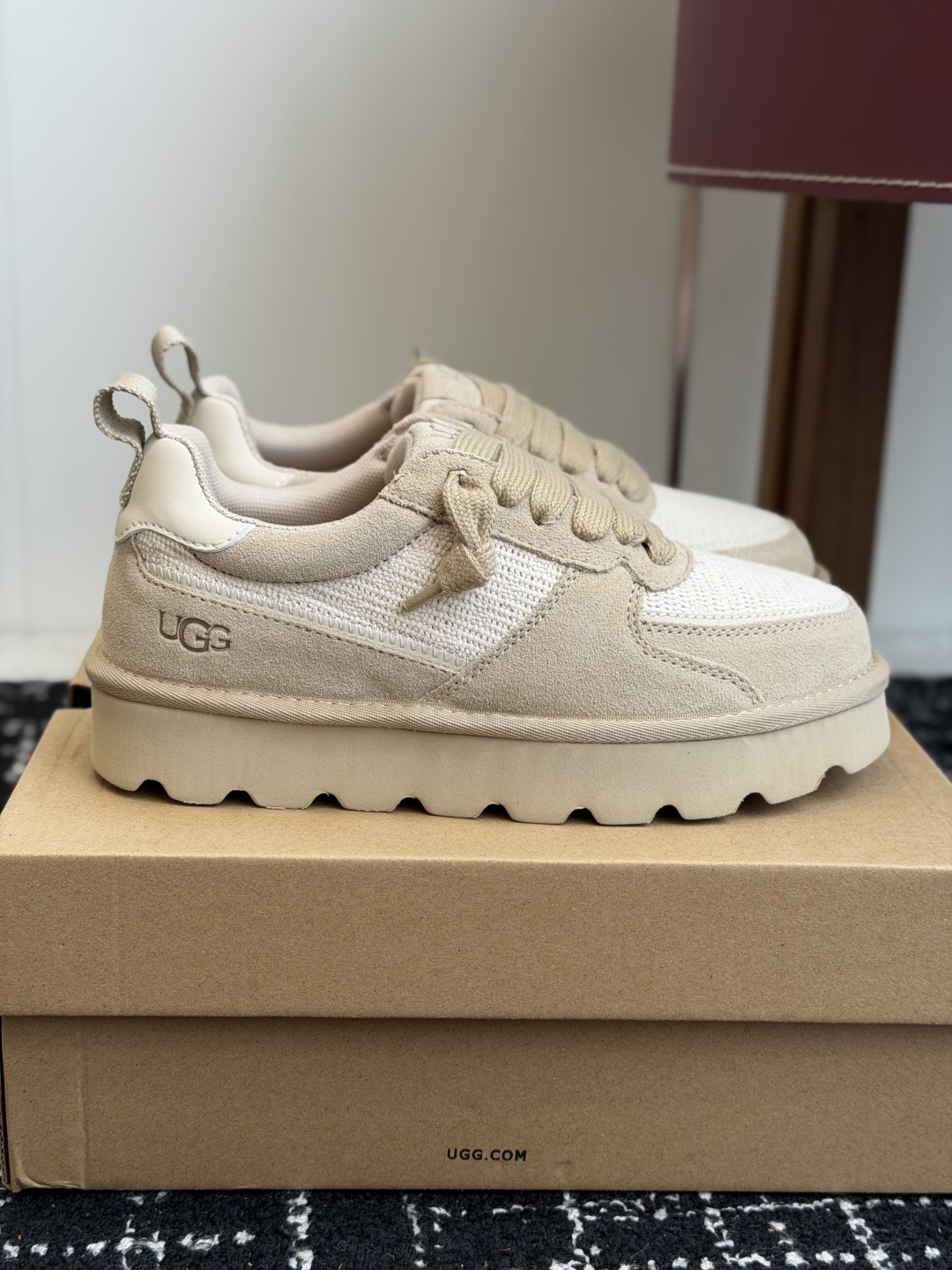 东莞代购级 UGG 26ss新款 女款舒适低帮圆头拼色圣盖茨休闲鞋 宽头的设计非常适合想要舒适度的姐妹👭,厚底完美增高 东莞代购级 UGG 26ss新款 女款舒适低帮圆头拼色圣盖茨休闲鞋 宽头的设计非常适合想要舒适度的姐妹👭,厚底完美增高
