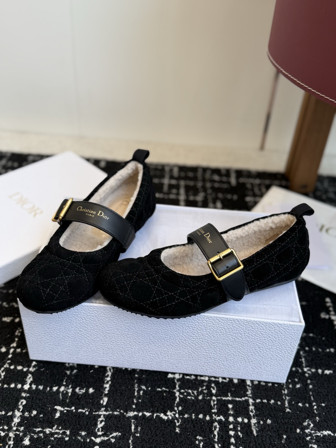 代购级 Dior 26ss 秋冬新品 羊毛玛丽珍 芭蕾舞鞋 新品DIOR格纹芭蕾舞 好乖啊~ 芭蕾鞋经典的迪奥藤格纹元素 代购级 Dior 26ss 秋冬新品 羊毛玛丽珍 芭蕾舞鞋 新品DIOR格纹芭蕾舞 好乖啊~ 芭蕾鞋经典的迪奥藤格纹元素