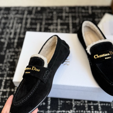 代购级 Dior 迪奥26ss 秋冬新款 羊毛 乐福鞋 顶级品质 版型超正,复古时尚经典单品 巴黎时装周第一场分量十足 代购级 Dior 迪奥26ss 秋冬新款 羊毛 乐福鞋 顶级品质 版型超正,复古时尚经典单品 巴黎时装周第一场分量十足