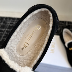 代购级 Dior 迪奥26ss 秋冬新款 羊毛 乐福鞋 顶级品质 版型超正,复古时尚经典单品 巴黎时装周第一场分量十足 代购级 Dior 迪奥26ss 秋冬新款 羊毛 乐福鞋 顶级品质 版型超正,复古时尚经典单品 巴黎时装周第一场分量十足