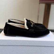 代购级 Dior 迪奥26ss 秋冬新款 羊毛 乐福鞋 顶级品质 版型超正,复古时尚经典单品 巴黎时装周第一场分量十足 代购级 Dior 迪奥26ss 秋冬新款 羊毛 乐福鞋 顶级品质 版型超正,复古时尚经典单品 巴黎时装周第一场分量十足