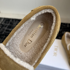 代购级 Dior 迪奥26ss 秋冬新款 羊毛 乐福鞋 顶级品质 版型超正,复古时尚经典单品 巴黎时装周第一场分量十足 代购级 Dior 迪奥26ss 秋冬新款 羊毛 乐福鞋 顶级品质 版型超正,复古时尚经典单品 巴黎时装周第一场分量十足