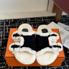 代购级 Hermes 26ss 爱马仕最新秋冬毛拖 超级百搭好看时髦 超多明星网红种草 秋冬必备 随意舒适高级感 鞋面: 代购级 Hermes 26ss 爱马仕最新秋冬毛拖 超级百搭好看时髦 超多明星网红种草 秋冬必备 随意舒适高级感 鞋面: