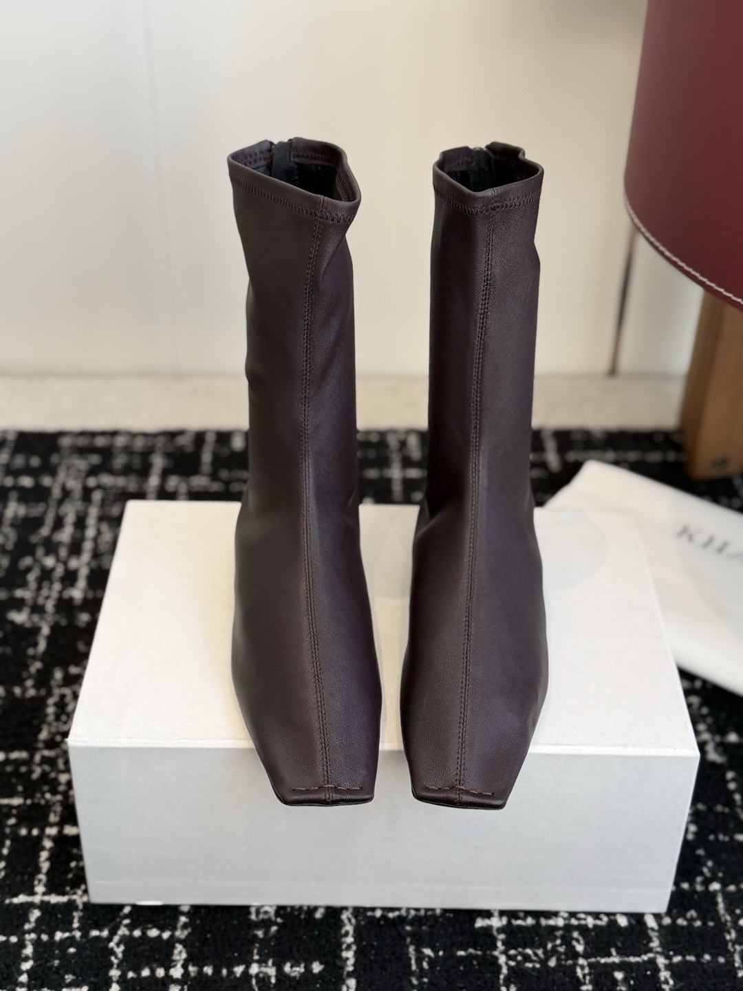 代购级 Khaite  26ss 秋冬新款 短靴 炫酷 弹力靴 这双单品高级感满满 弹力鞋面完完全全就是自带气场 太绝了