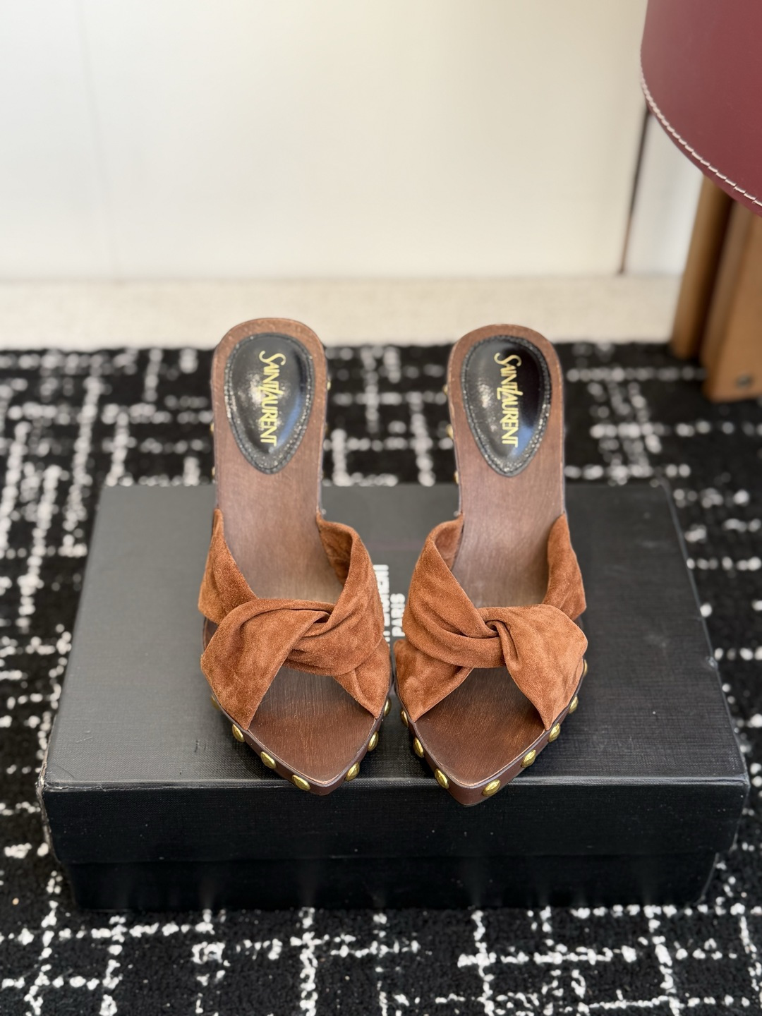 代购级 Saint LaurentYSL 26ss最新走秀时装 水台高跟凉拖鞋 顶级品质 轻奢而不累脚、上脚可随意搭配春
