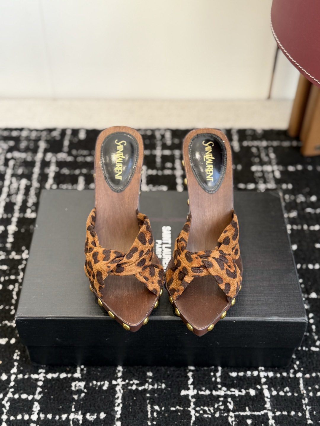 代购级 Saint LaurentYSL 26ss最新走秀时装 水台高跟凉拖鞋 顶级品质 轻奢而不累脚、上脚可随意搭配春