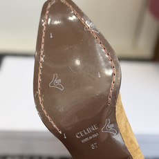代购级 Celine 赛琳 26ss秋冬新品 复古粗跟 切尔西 尖头 长靴 高靴 骑士靴 塞琳这一季好看的款式真的是很多 代购级 Celine 赛琳 26ss秋冬新品 复古粗跟 切尔西 尖头 长靴 高靴 骑士靴 塞琳这一季好看的款式真的是很多