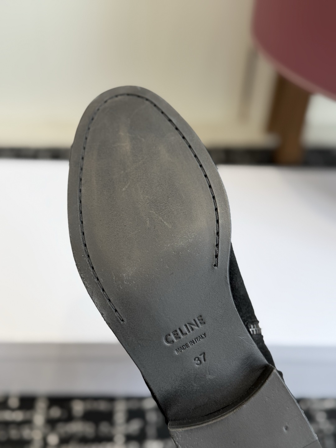 代购级短靴 Celine 赛琳 26ss秋冬新品 粗跟 短靴 塞琳这一季好看的款式真的是很多 比如这款军靴就很机车风  