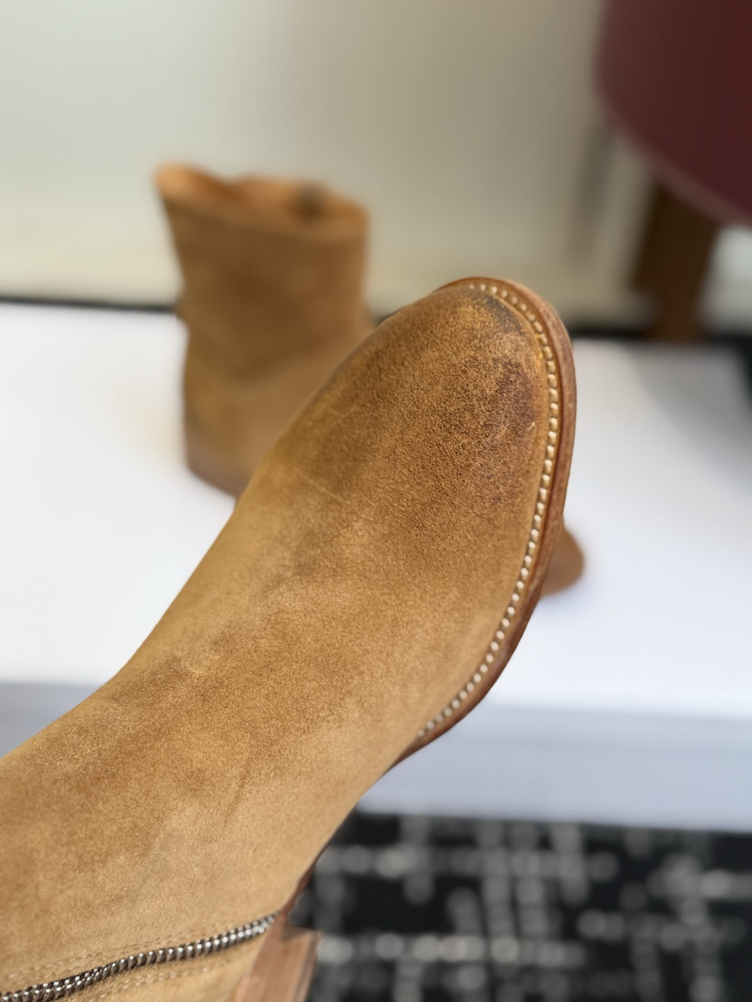代购级短靴 Celine 赛琳 26ss秋冬新品 粗跟 短靴 塞琳这一季好看的款式真的是很多 比如这款军靴就很机车风  