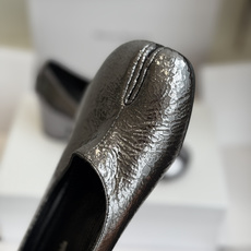 东莞代购级(官网同步✈️盒包装) Maison Margiela 马吉拉 26ss 粗跟分趾鞋 Tabi分趾鞋 芭蕾舞鞋 东莞代购级(官网同步✈️盒包装) Maison Margiela 马吉拉 26ss 粗跟分趾鞋 Tabi分趾鞋 芭蕾舞鞋