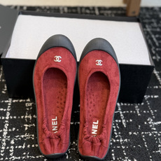 代购级 Chanel香奈儿26ss 单鞋 弹力后跟设计 这款经典设计 鞋面简洁的风格,多元化混搭非常好看百搭,休闲,时尚 代购级 Chanel香奈儿26ss 单鞋 弹力后跟设计 这款经典设计 鞋面简洁的风格,多元化混搭非常好看百搭,休闲,时尚