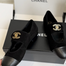 东莞代购级 CHANEL 香奈儿 26ss 圆头 金属扣玛丽珍 单鞋 第一眼看上就被种草了根据天气变化自由穿搭!套上袜 东莞代购级 CHANEL 香奈儿 26ss 圆头 金属扣玛丽珍 单鞋 第一眼看上就被种草了根据天气变化自由穿搭!套上袜