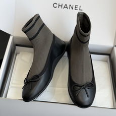 东莞代购级 CHANEL香奈儿2026 早秋新款圆头蝴蝶结袜套芭蕾舞鞋 这双把优雅刻在骨子里的Chanel袜靴!经典黑 东莞代购级 CHANEL香奈儿2026 早秋新款圆头蝴蝶结袜套芭蕾舞鞋 这双把优雅刻在骨子里的Chanel袜靴!经典黑