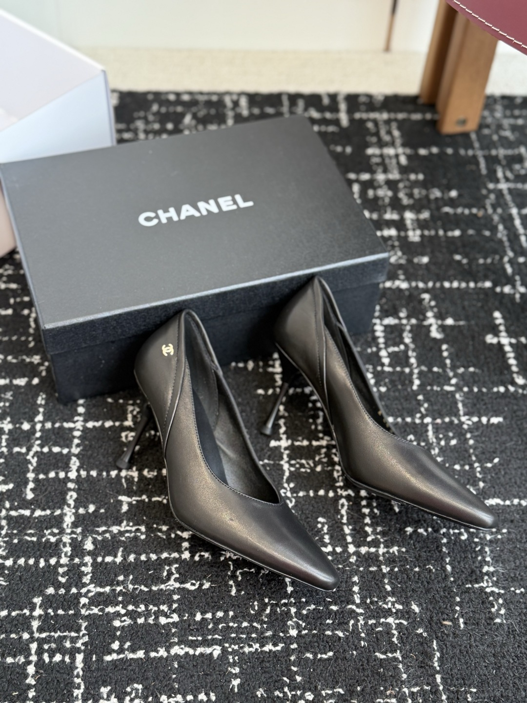代购级 CHANEL小香 26ss 早春新款 尖头深口单鞋,简约、优雅感,高级感十足 香奶奶简约高跟鞋单鞋,上班约会非 代购级 CHANEL小香 26ss 早春新款 尖头深口单鞋,简约、优雅感,高级感十足 香奶奶简约高跟鞋单鞋,上班约会非