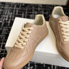 代购级(男码) MaisonMargiela MM6 马吉拉 26新色 情侣款 德训鞋 休闲 运动鞋 原版购入开发 做 代购级(男码) MaisonMargiela MM6 马吉拉 26新色 情侣款 德训鞋 休闲 运动鞋 原版购入开发 做