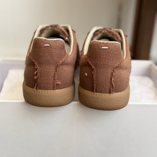 代购级(男码) MaisonMargiela MM6 马吉拉 26新色 情侣款 德训鞋 休闲 运动鞋 原版购入开发 做 代购级(男码) MaisonMargiela MM6 马吉拉 26新色 情侣款 德训鞋 休闲 运动鞋 原版购入开发 做