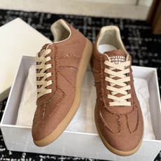 代购级(男码) MaisonMargiela MM6 马吉拉 26新色 情侣款 德训鞋 休闲 运动鞋 原版购入开发 做 代购级(男码) MaisonMargiela MM6 马吉拉 26新色 情侣款 德训鞋 休闲 运动鞋 原版购入开发 做