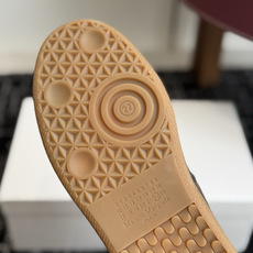 代购级(男码) MaisonMargiela MM6 马吉拉 26新色 情侣款 德训鞋 休闲 运动鞋 原版购入开发 做 代购级(男码) MaisonMargiela MM6 马吉拉 26新色 情侣款 德训鞋 休闲 运动鞋 原版购入开发 做