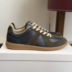 代购级(男码) MaisonMargiela MM6 马吉拉 26新色 情侣款 德训鞋 休闲 运动鞋 原版购入开发 做 代购级(男码) MaisonMargiela MM6 马吉拉 26新色 情侣款 德训鞋 休闲 运动鞋 原版购入开发 做