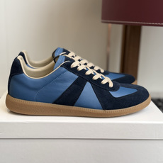 代购级(男码) MaisonMargiela MM6 马吉拉 26新色 情侣款 德训鞋 休闲 运动鞋 原版购入开发 做 代购级(男码) MaisonMargiela MM6 马吉拉 26新色 情侣款 德训鞋 休闲 运动鞋 原版购入开发 做