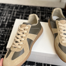 代购级(男码) MaisonMargiela MM6 马吉拉 26新色 情侣款 德训鞋 休闲 运动鞋 原版购入开发 做 代购级(男码) MaisonMargiela MM6 马吉拉 26新色 情侣款 德训鞋 休闲 运动鞋 原版购入开发 做