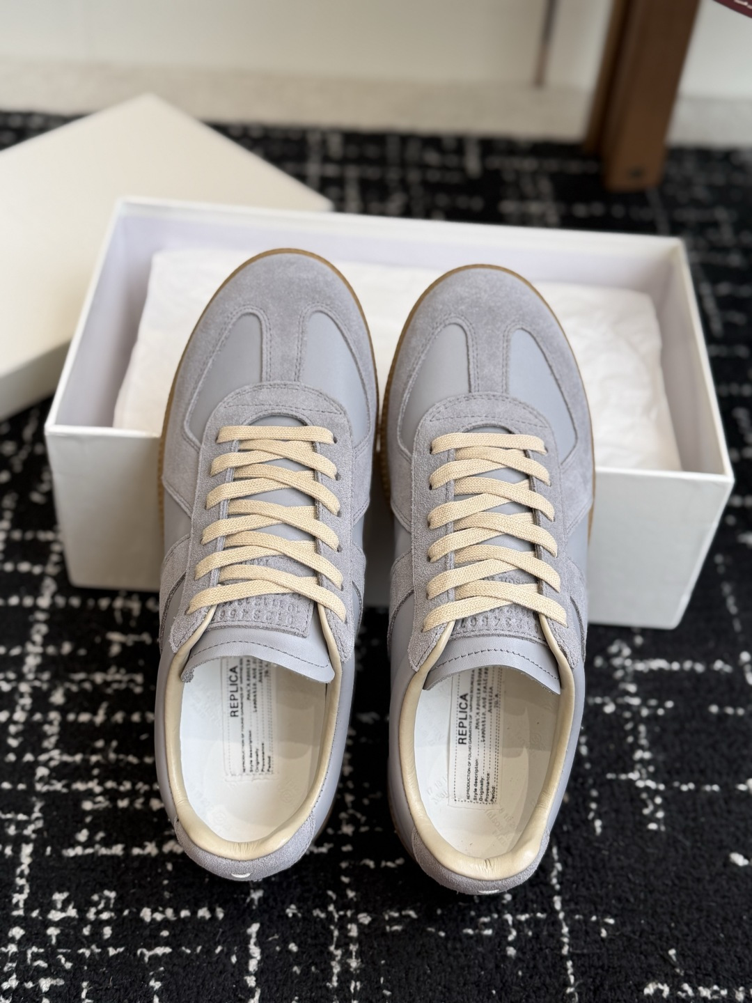 代购级(男码) MaisonMargiela MM6 马吉拉 26新色 情侣款 德训鞋 休闲 运动鞋 原版购入开发 做 代购级(男码) MaisonMargiela MM6 马吉拉 26新色 情侣款 德训鞋 休闲 运动鞋 原版购入开发 做