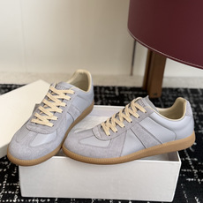 代购级(男码) MaisonMargiela MM6 马吉拉 26新色 情侣款 德训鞋 休闲 运动鞋 原版购入开发 做 代购级(男码) MaisonMargiela MM6 马吉拉 26新色 情侣款 德训鞋 休闲 运动鞋 原版购入开发 做